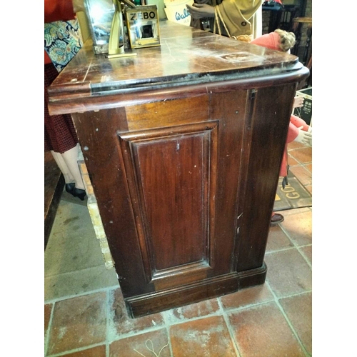 910 - ± Britain in the Blitz Counter A mahogany topped shop display counter the front with three glazed di... 