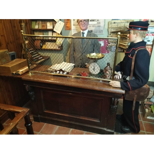 953 - ± Britain in the Blitz Post Office counter with grille The mahogany faced Post Office counter and fi... 