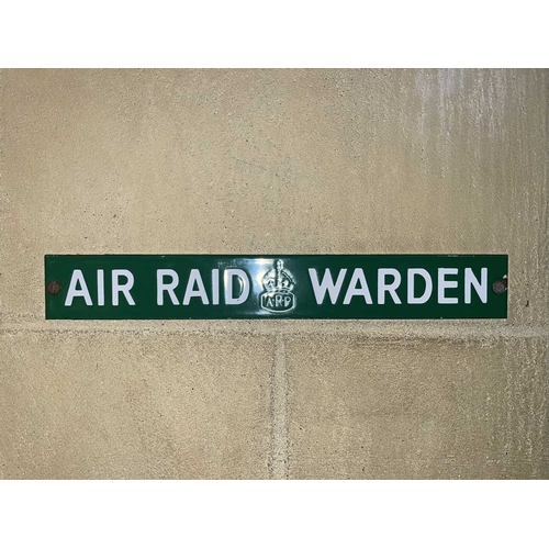 960 - ± Britain in the Blitz 4 WWII Air Raid Warden Signs 4 WWII Air Raid Warden Signs. They are; pressed ... 