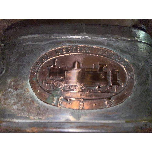 991 - ± The Station A GWR oil can & cast iron Water cover A GWR oil can with applied pressed copper Great ... 