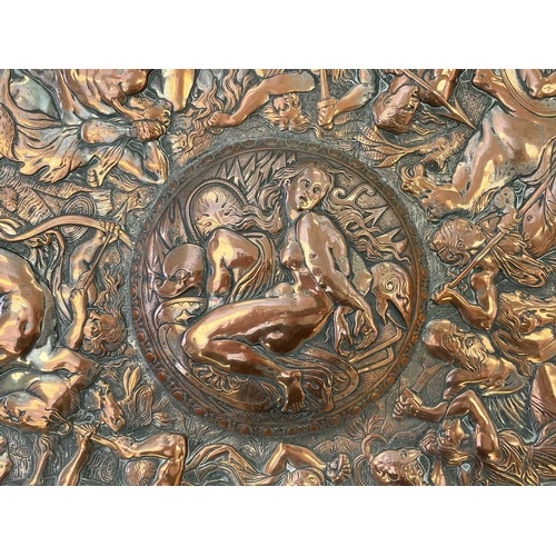 83 - An Elkington style electrotype plaque. 19th century, depicting the 'Battle of the Amazons', diameter... 