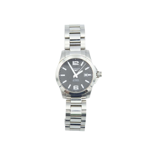 1086 - LONGINES - A Conquest stainless steel automatic gentleman's bracelet wristwatch. Ref. L3.677.4, seri... 