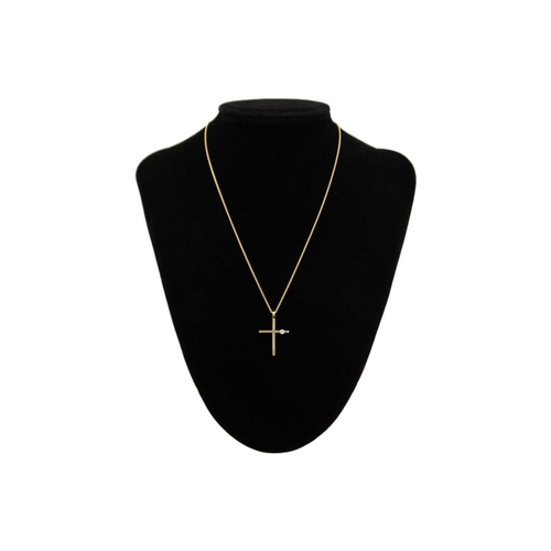 147 - An 18k gold diamond set cross pendant on an 18k gold cable chain necklace. The round brilliant-cut w... 