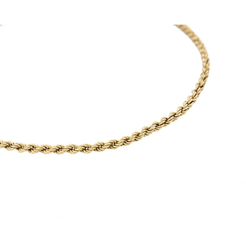 39 - A 9k gold rope chain necklace. Fitted with a spring clasp, the length 17