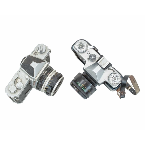 141 - A Nikon FTN Nikkormat SLR camera. Serial number FT 3522622, with a Nikkor-H 1:2 f=50mm lens, togethe... 