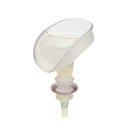 251 - Ion Tamaian (1954, Romanian) Art glass bowl. With a ruffled rim, opaque glass base with abstract pai... 