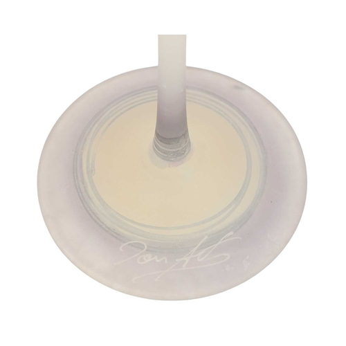 251 - Ion Tamaian (1954, Romanian) Art glass bowl. With a ruffled rim, opaque glass base with abstract pai... 