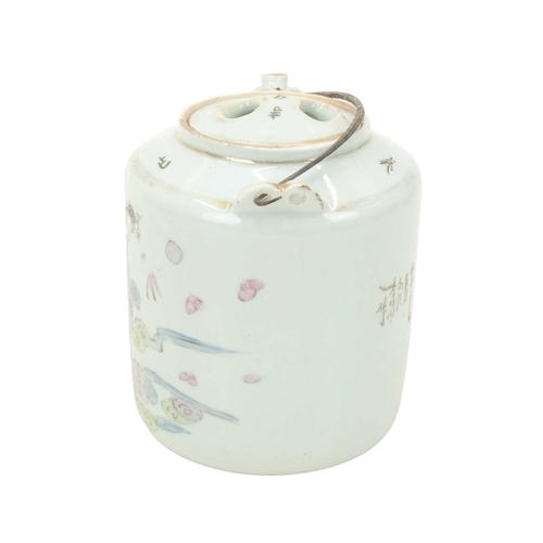 422 - A Chinese famille rose porcelain cylindrical teapot and cover. Circa 1920, painted with a lady in a ... 