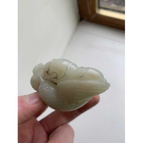 426 - A Chinese carved celadon jade group of quail, Qing Dynasty, 18th/19th century. Jade height 4cm, widt... 