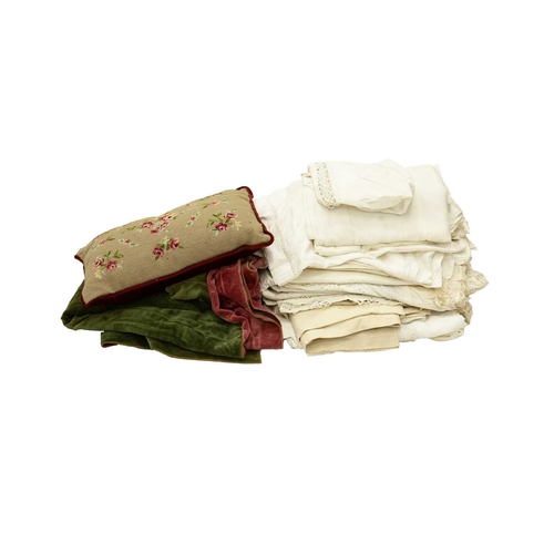 535 - An assortment of table linen. Together with a reversible pink and green velvet throw/single duvet co... 