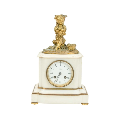 901 - A French white marble and ormolu mantel clock. Late 19th century, retailed by Connell, Cheapside (Lo... 