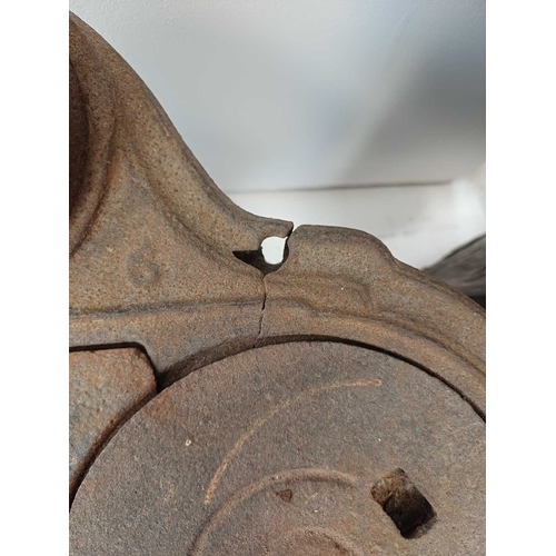 945 - A Falkirk cast iron stove. Of slight proportions, No. 6, height 49cm, width 42cm, depth 31cm.