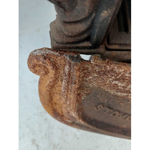 945 - A Falkirk cast iron stove. Of slight proportions, No. 6, height 49cm, width 42cm, depth 31cm.