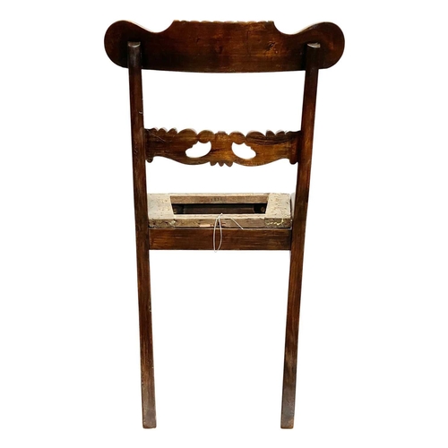 984 - A set of six Regency simulated rosewood dining chairs. With carved top and mid rails, drop-in seat f... 