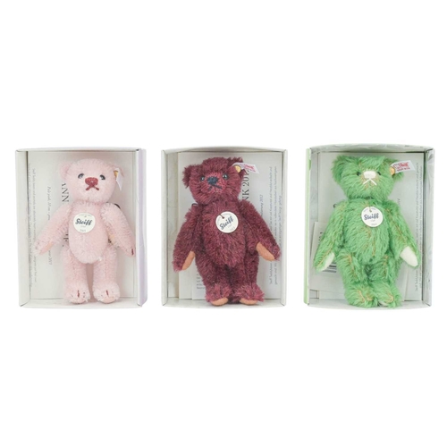 225 - Seven Steiff Club teddy bears. A collection of bears in their original boxes with paperwork, ranging... 