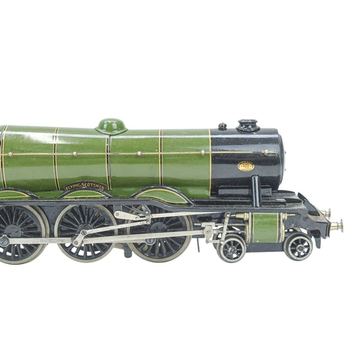 250 - Bassett Lowke 0 Gauge LNER Green 