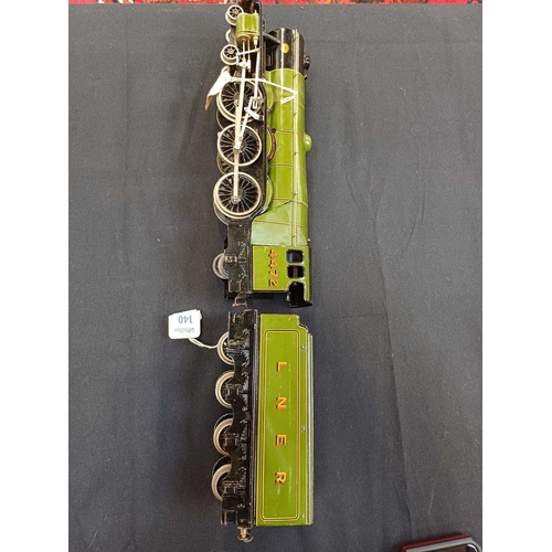 250 - Bassett Lowke 0 Gauge LNER Green 