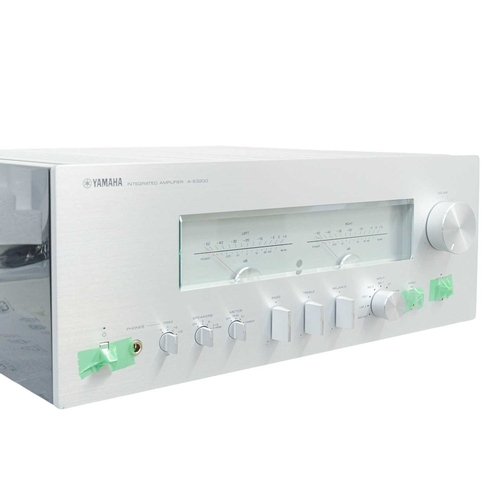 302 - Yamaha A-S3200 Integrated Amplifier. Silver colour, no remote is present, with original packaging. T... 