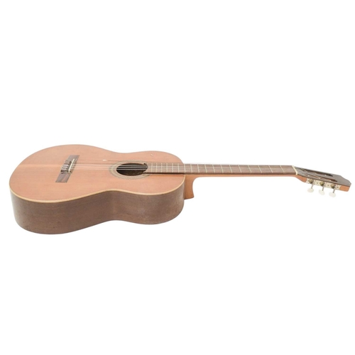 305 - A Cuenca Guitarras de Artesania Acoustic Guitar Mod 10 Serial No. 011301 Solid cedar top, sapellis b... 