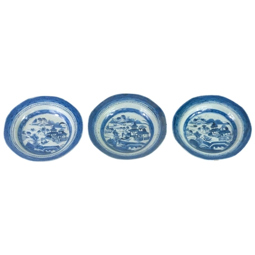 313 - Six Chinese blue and white plates and dishes. 18th and 19th century, diameter 24cm and smaller, toge... 