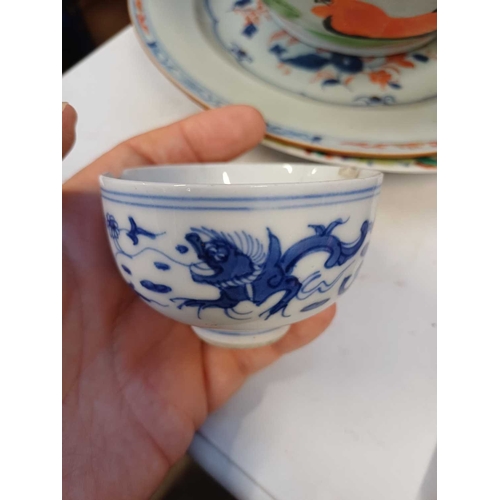 360 - A Chinese millefleur porcelain plate. Qianlong mark, but 20th century, painted in polychrome enamels... 