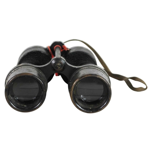 193 - Military binoculars. A pair of military Barr & Stroud 7x binoculars C.F.41, serial number 25398 in a... 