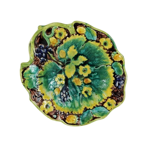 724 - A set of Samuel Alcock moulded dessert plates. Mid 19th century, majolica ware depiciting fruiting v... 