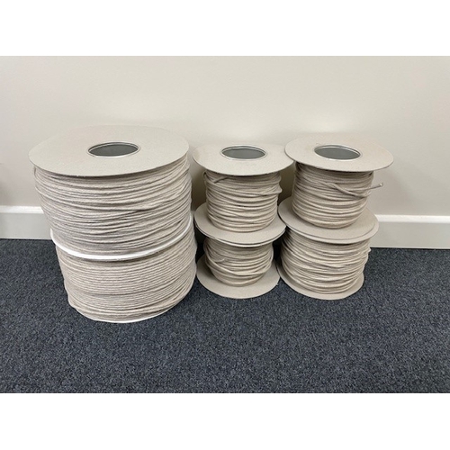 46 - 6 ROLLS OF PAPER PIPING CORD.
APPROX 1500M OF CORD.

STARTING BID £5 PER ROLL.