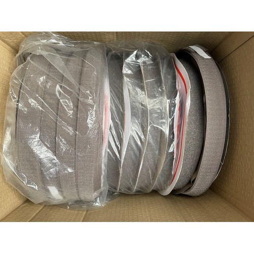 38 - 10 ROLLS OF 25MM VELCRO-STYLE GREY HOOK & LOOP, 25M ROLLS (5 X HOOK & 5 X LOOP)

STARTING BID PRICE ... 