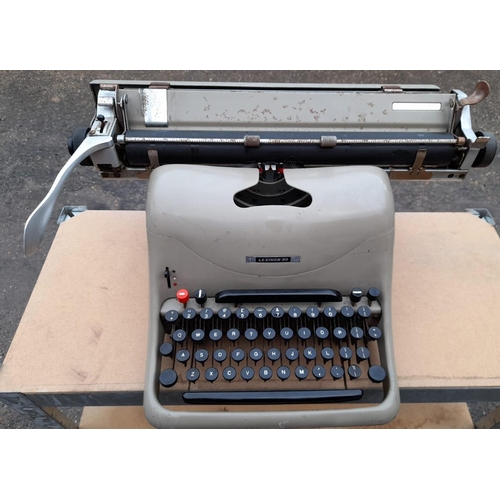 48 - Lexikon 80 Typewriter