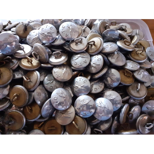 311 - Air Training Corps Chrome Uniform Buttons ( 300-400)
Some large some small