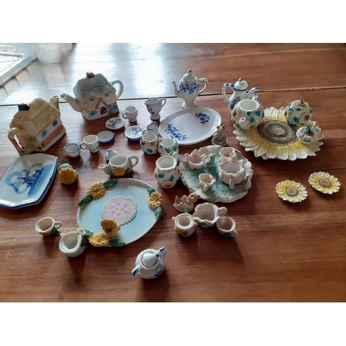 189 - Miniature Ceramic Tea Service Items