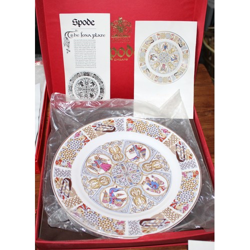 43 - Four Collectable Spode Plates in Boxes

The Kells Plate
The St Chad Plate ( Water Damage to box)
The... 