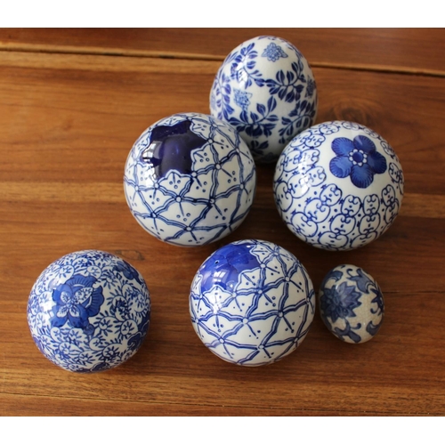 12015 - Six Decorative Ceramic Balls / Egg Shaped