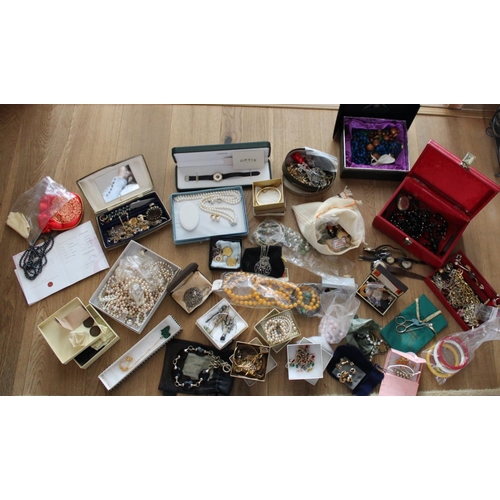 12017 - Large Collection of Ladies Jewellery including Watches and Pearls