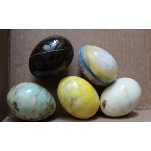 12019 - Five Collectable / Decorative Eggs - Some made in Italy