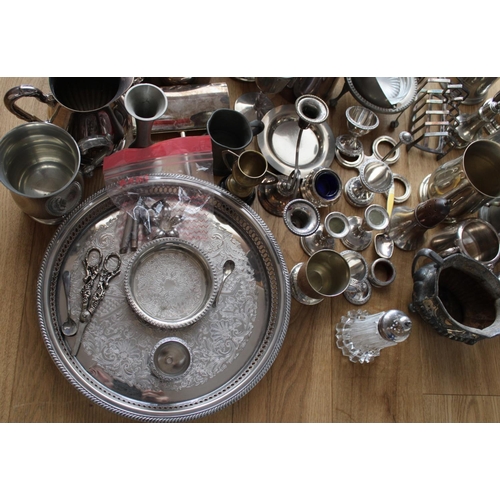 12024 - Large Collection of Various Silver Plated / Pewter / Steel Items