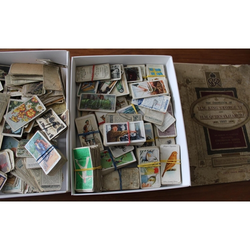 9 - Quantity of Cigarette Cards - Various Makers and Topics. Also a folder concerning 1937 Coronation wh... 
