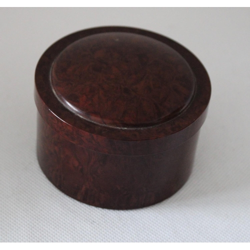11 - Collectable Bakerlite Trinket Box 8cm Diameter