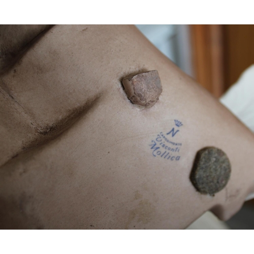 13 - Italian Decorative Ornamnet - Doves - Maker Visconti Mollica

Measures 20cm high
Width approximately... 