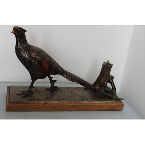 17 - Gold Painted Metal Pheasant Fire Striker on Plinth. Possibly Bronze.

Measures 20cm high x 31cm Wide... 