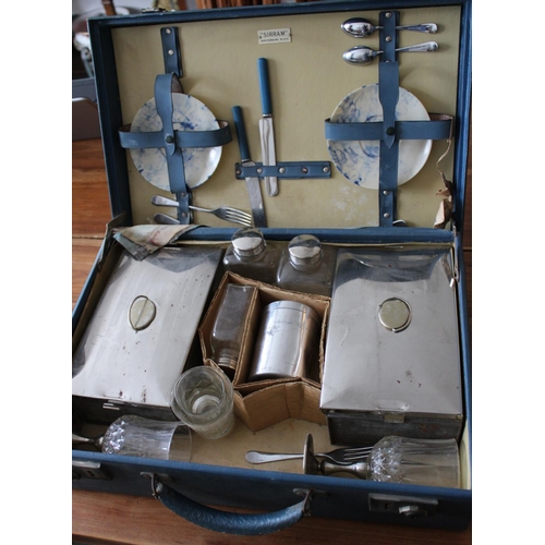 49 - 1950's Picnic Case with Items