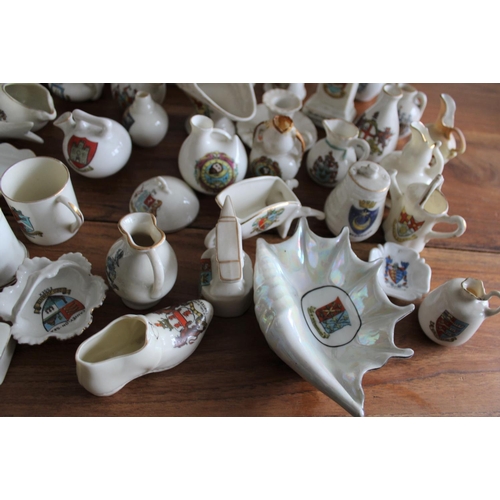 59 - Large Quantity of GOSS / BEMMA Ceramic Collectables