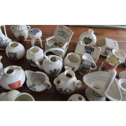 59 - Large Quantity of GOSS / BEMMA Ceramic Collectables
