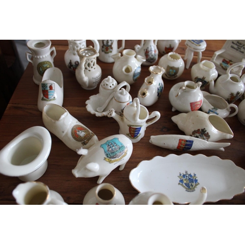 59 - Large Quantity of GOSS / BEMMA Ceramic Collectables