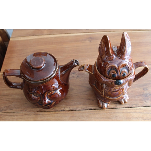59 - Two Teapots (Brown)
Rabbit-24cm