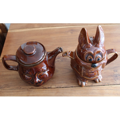 23 - Two Teapots (Brown)
Rabbit-24cm