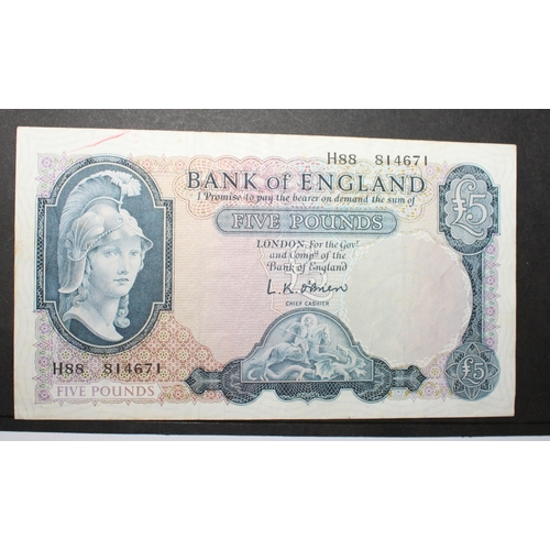 125 - 5 Pounds Note Cashier O'Brien