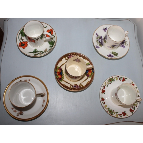 42 - 5 x Collectable Cup & Saucers.