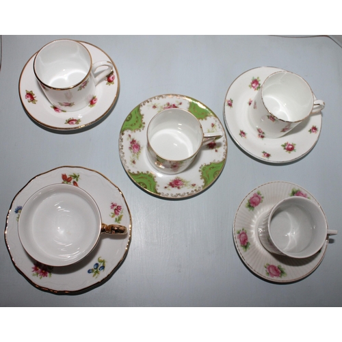 48 - 5 x Collectable Cup & Saucers.